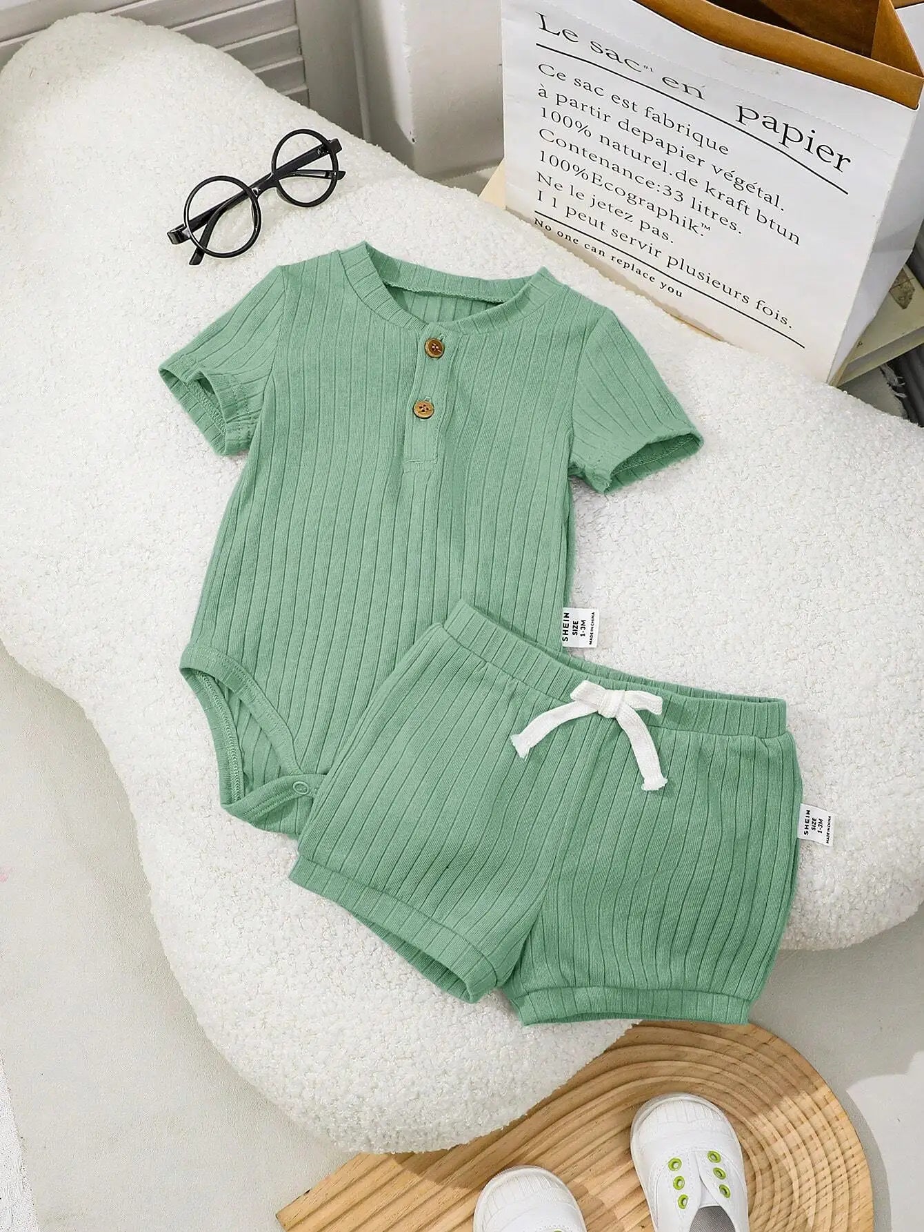 Newborn Baby Boy/Girl Soft & Comfortable Short Sleeve Bodysuit And Shorts Set
