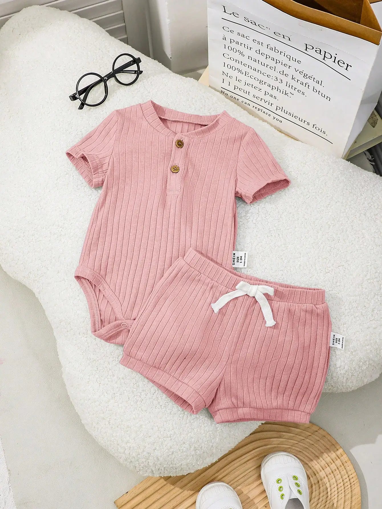 Newborn Baby Boy/Girl Soft & Comfortable Short Sleeve Bodysuit And Shorts Set