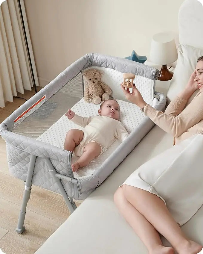 Bassinet Bedside Sleeper, Baby Crib for Newborn, Baby Bassinets Bedside Sleeper with 4 Auto-Lock & Adjustable Height, Breathable